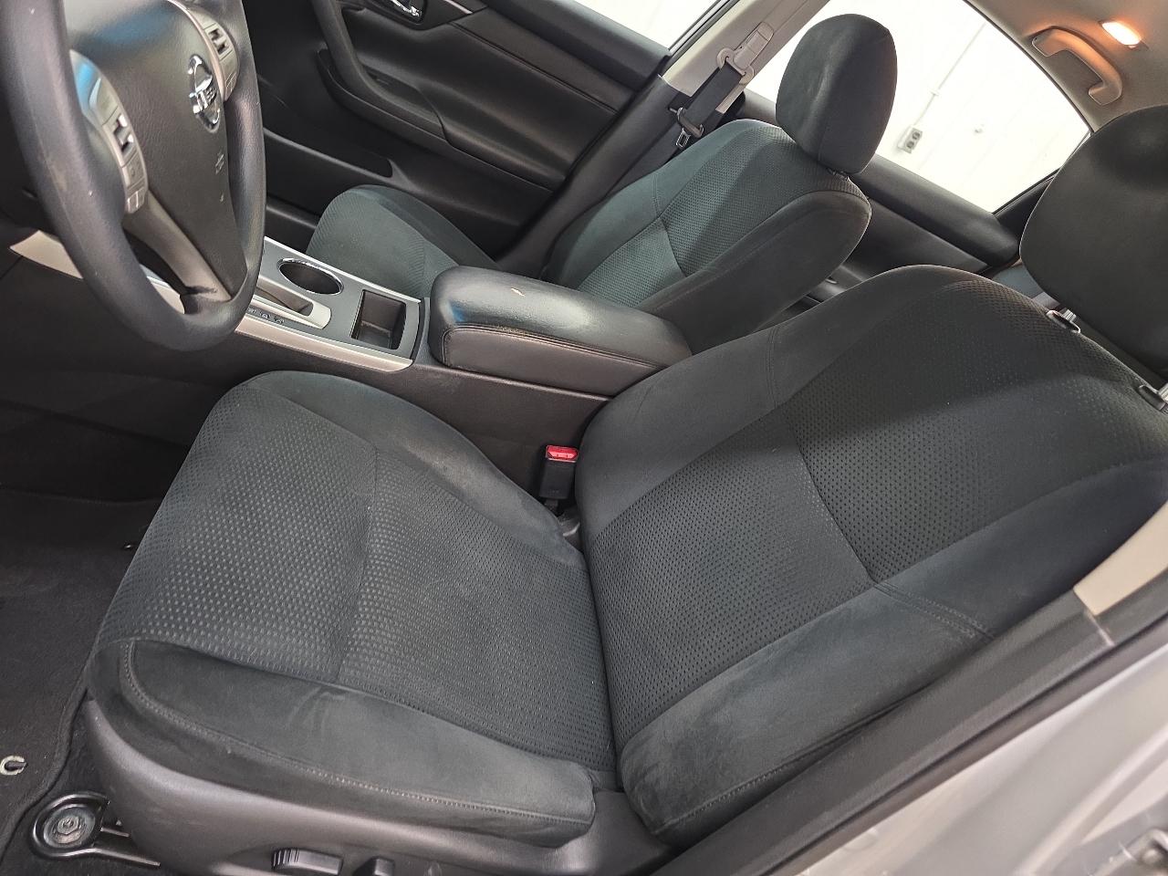 Nissan Altima 4dr Sdn I4 2.5 S 2015