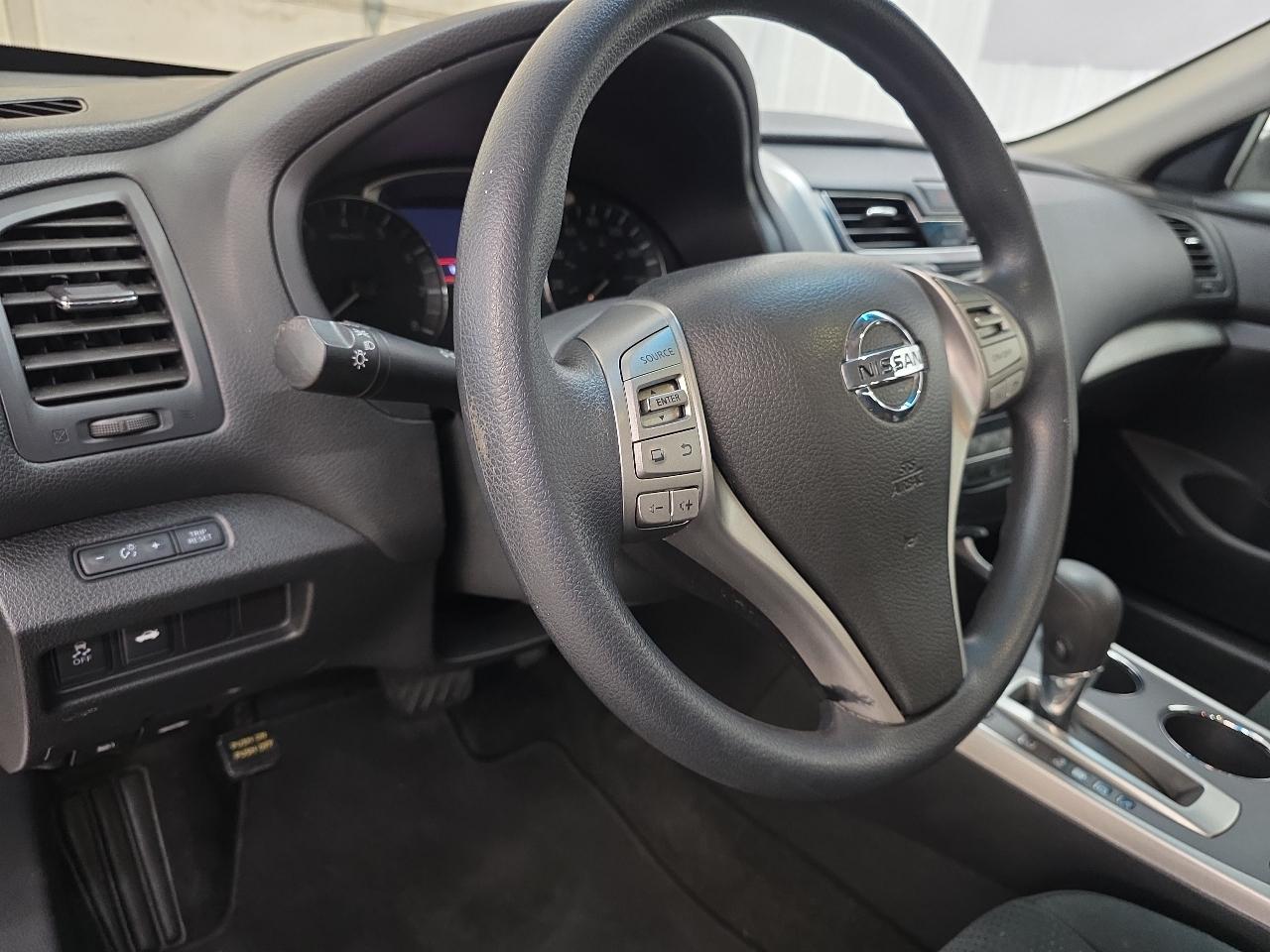 Nissan Altima 4dr Sdn I4 2.5 S 2015