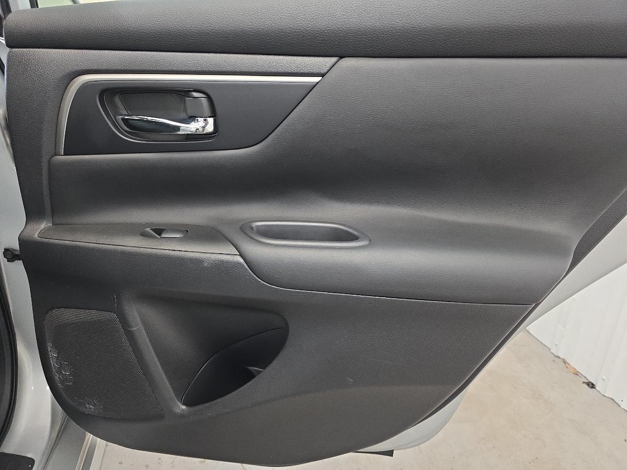 Nissan Altima 4dr Sdn I4 2.5 S 2015