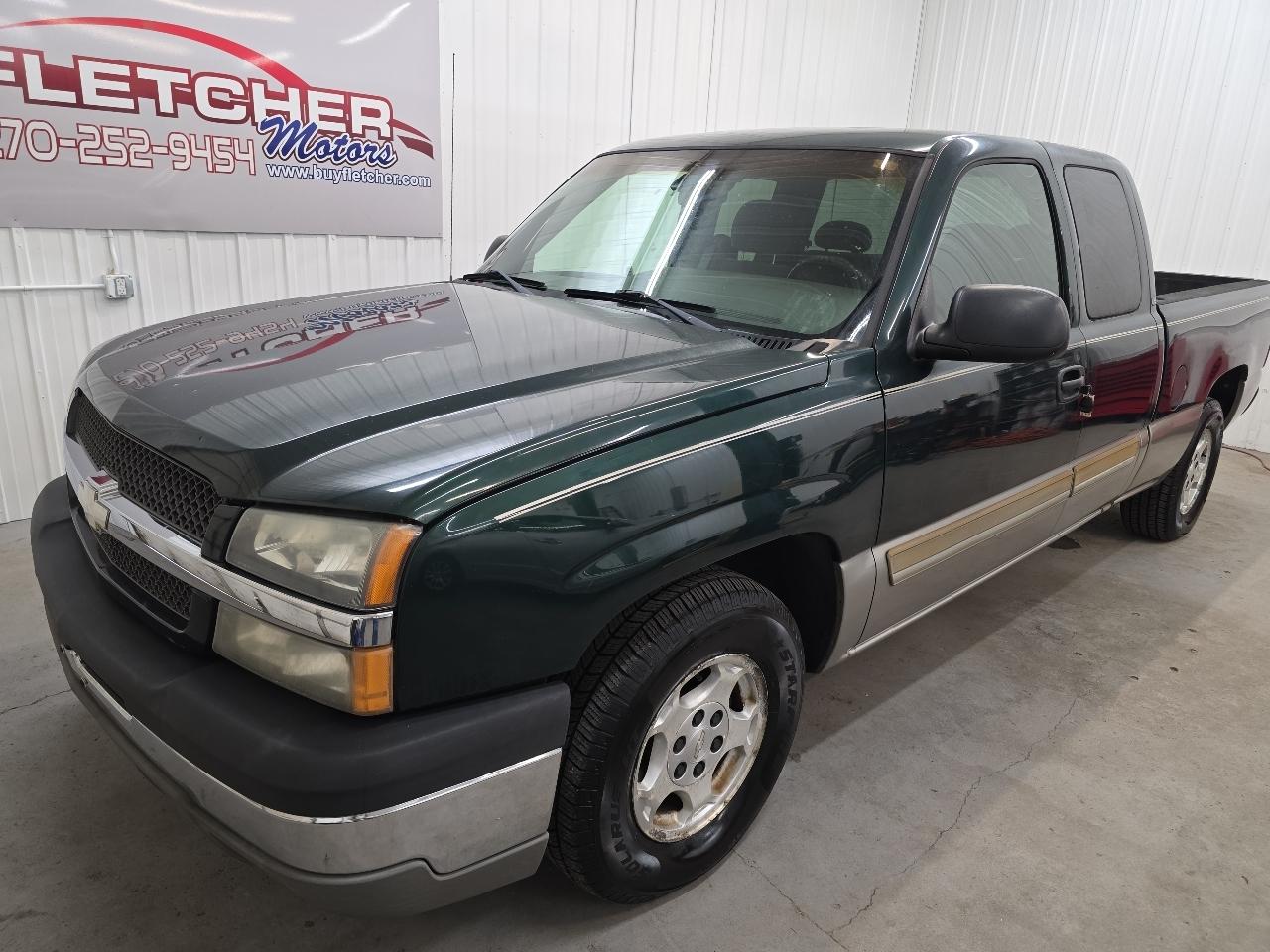 Chevrolet Silverado 1500 Ext Cab 143.5" WB LS 2003