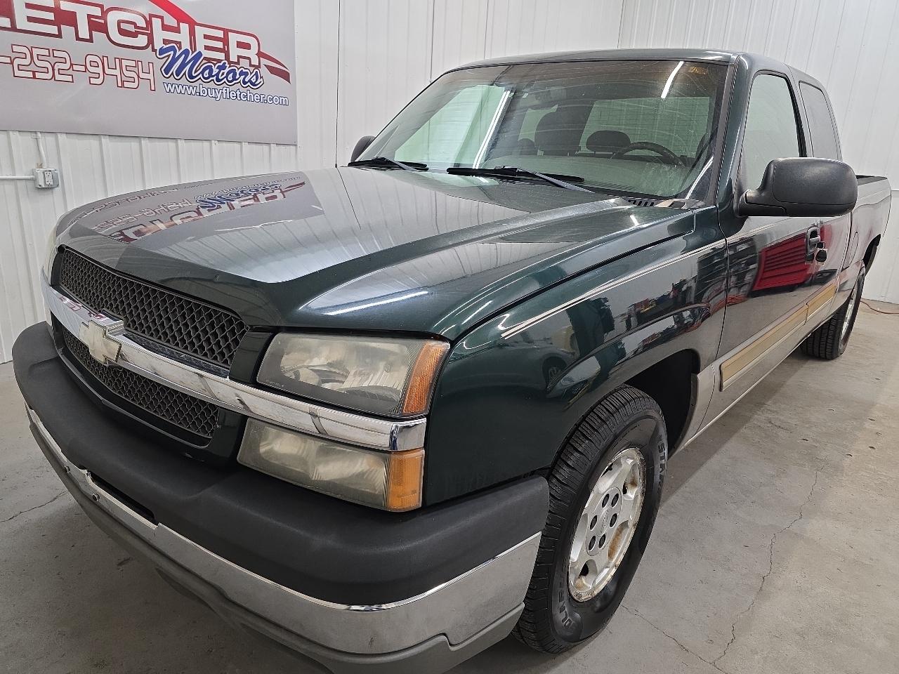 Chevrolet Silverado 1500 Ext Cab 143.5" WB LS 2003