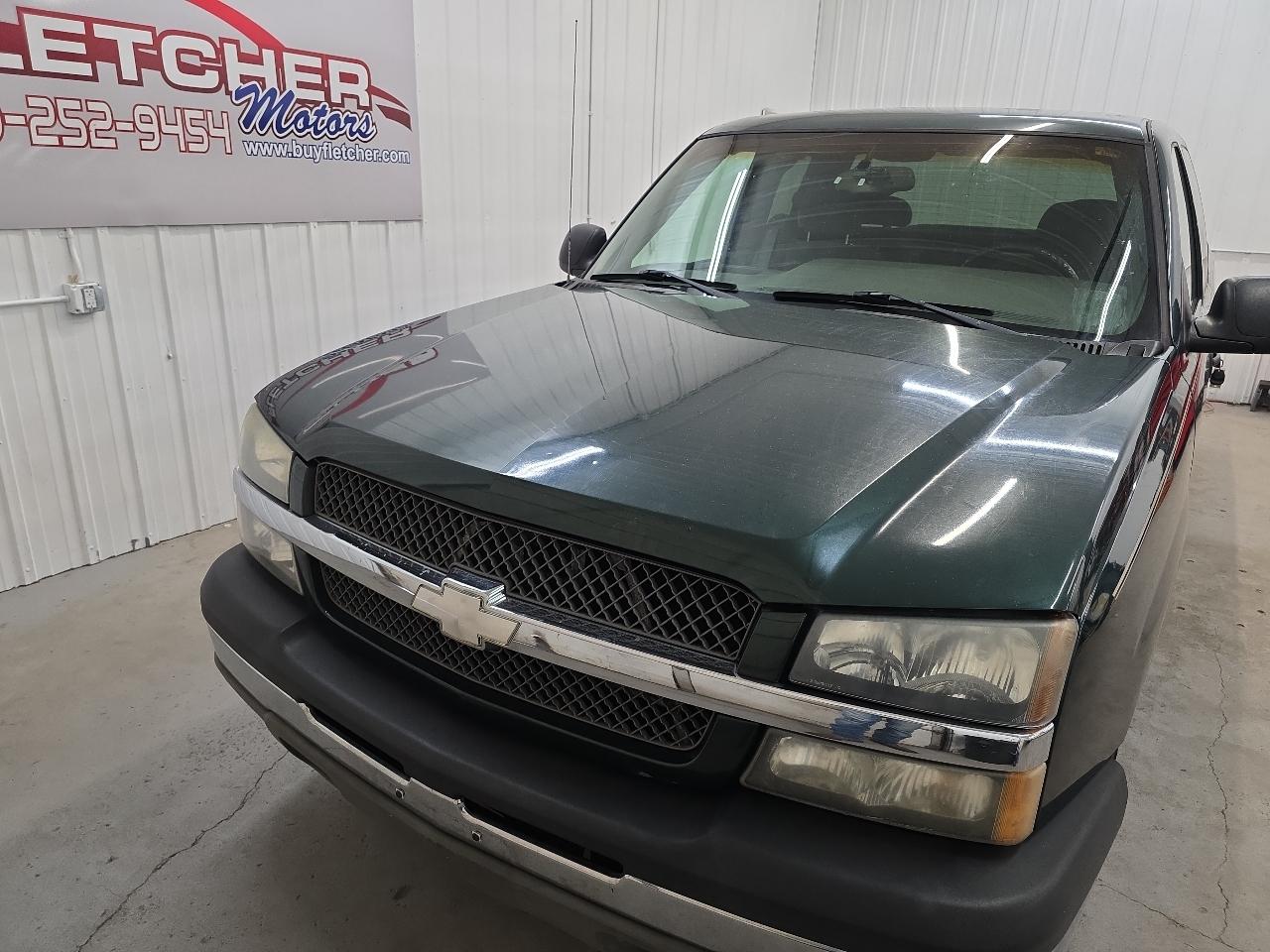 Chevrolet Silverado 1500 Ext Cab 143.5" WB LS 2003