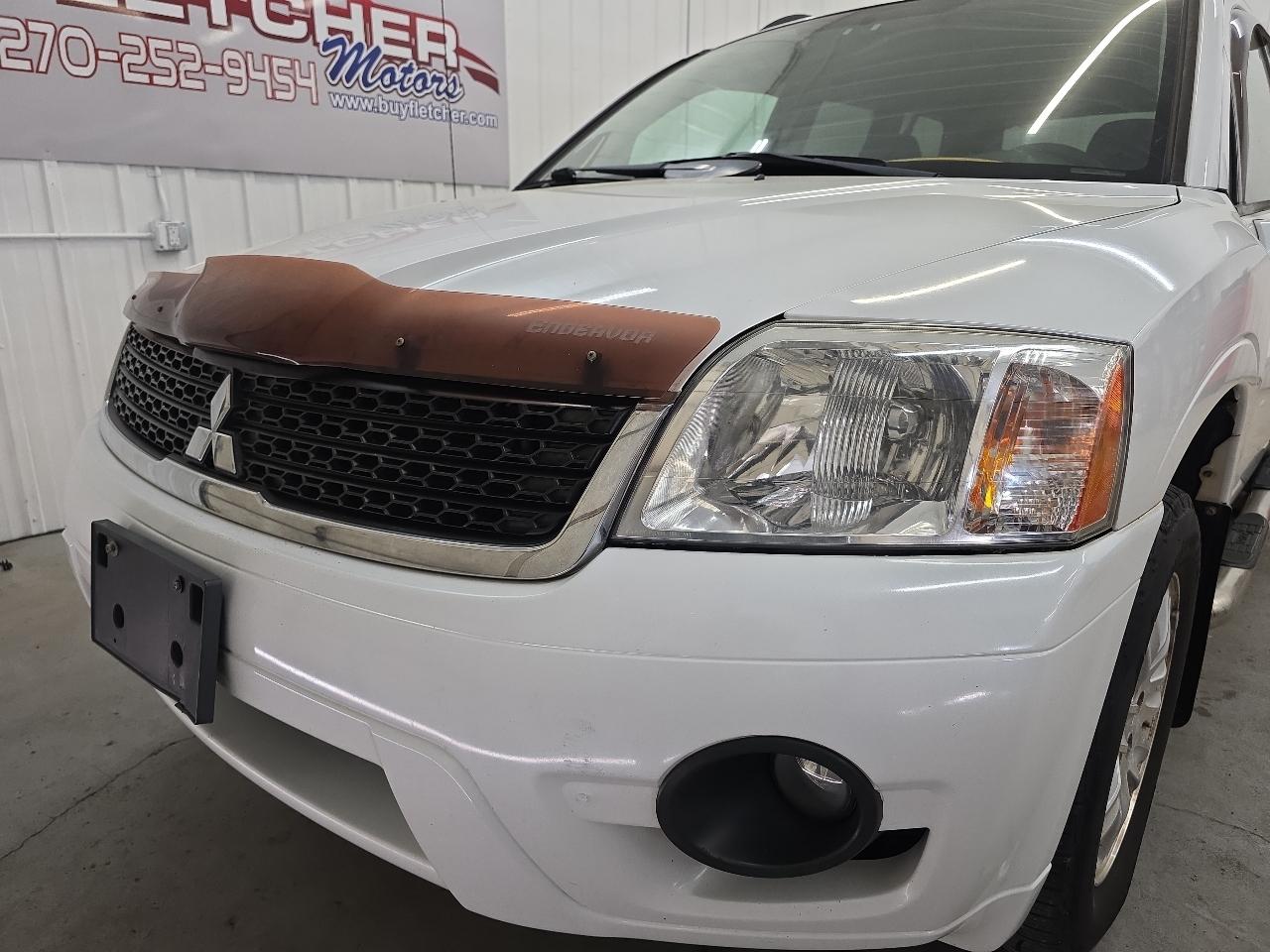 Mitsubishi Endeavor AWD 4dr LS 2011