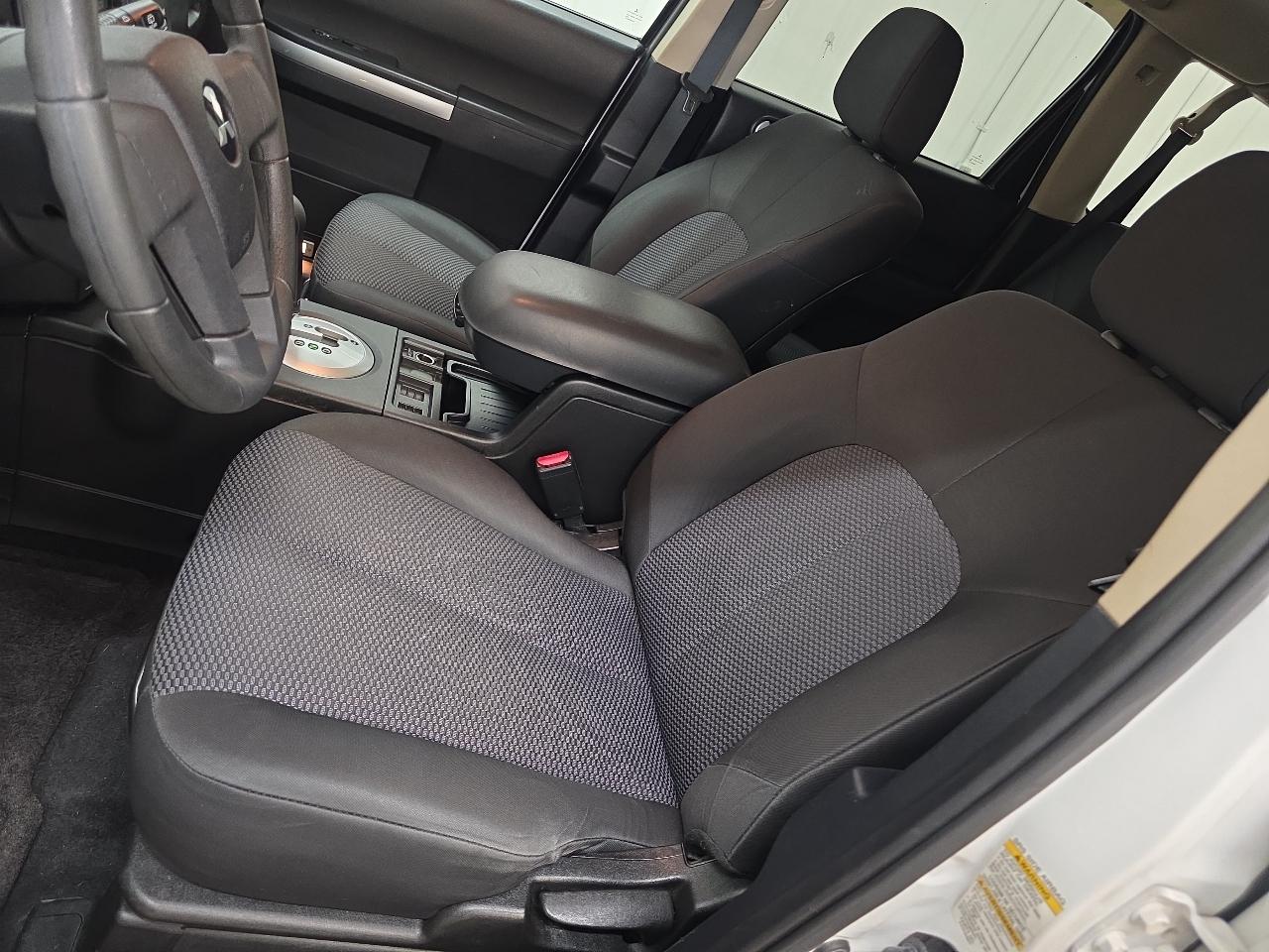 Mitsubishi Endeavor AWD 4dr LS 2011