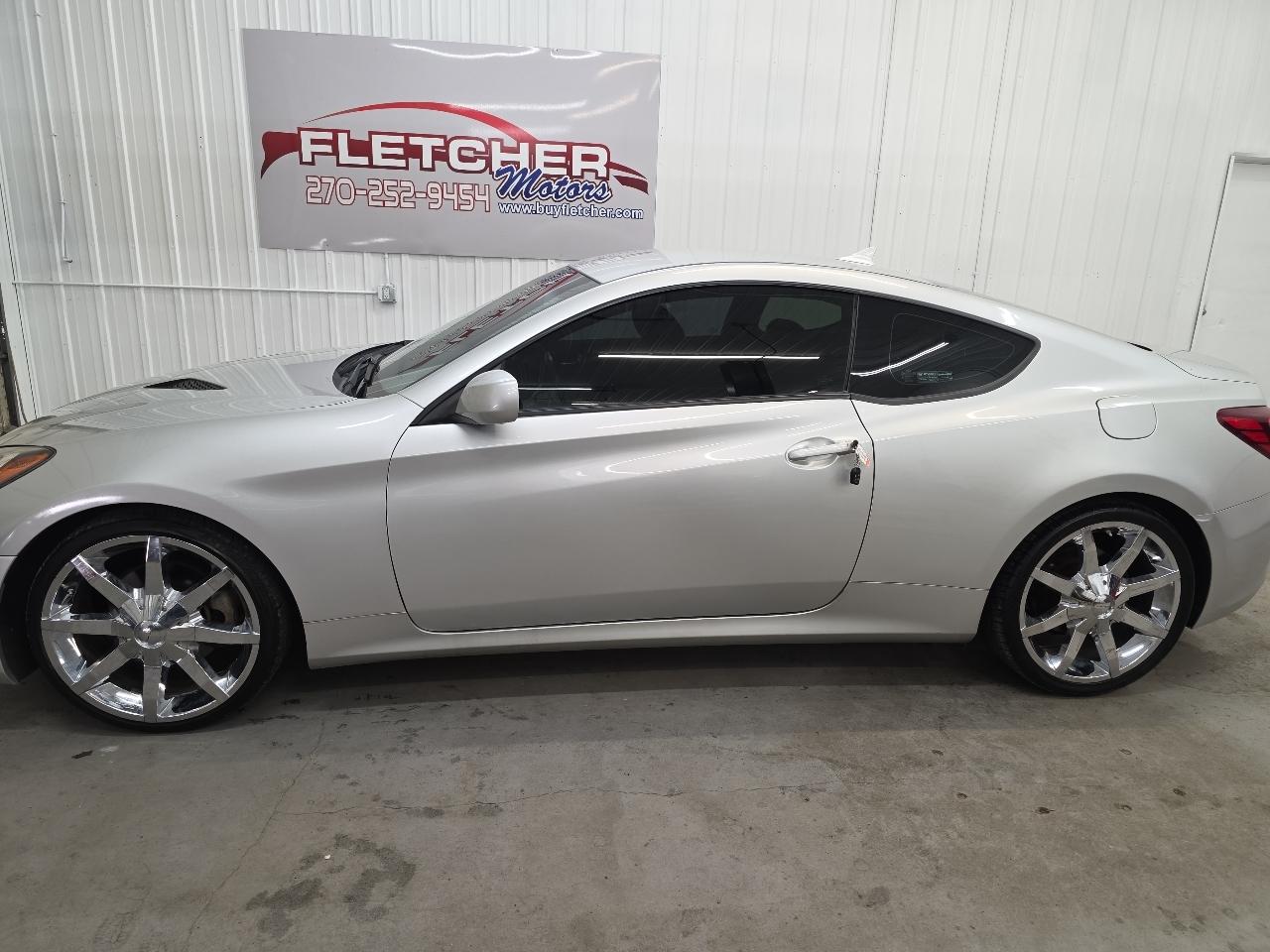 Hyundai Genesis Coupe 2dr I4 2.0T Auto 2013