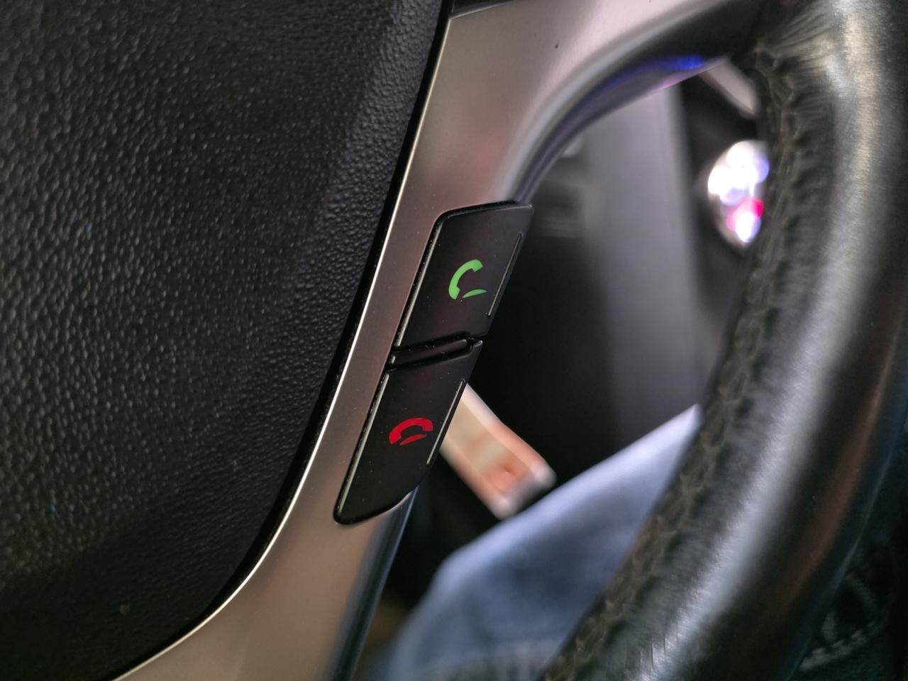 Hyundai Genesis Coupe 2dr I4 2.0T Auto 2013