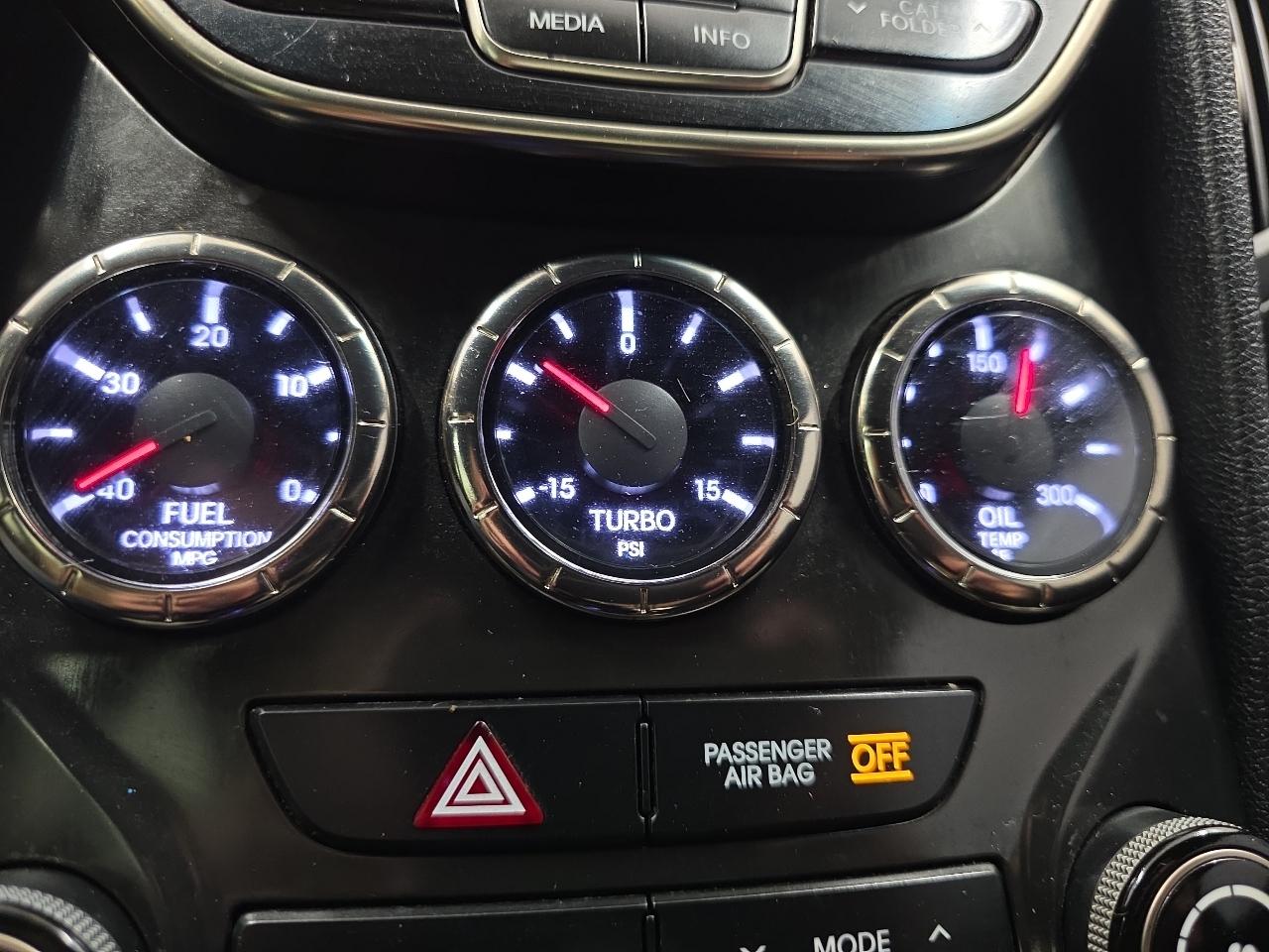 Hyundai Genesis Coupe 2dr I4 2.0T Auto 2013