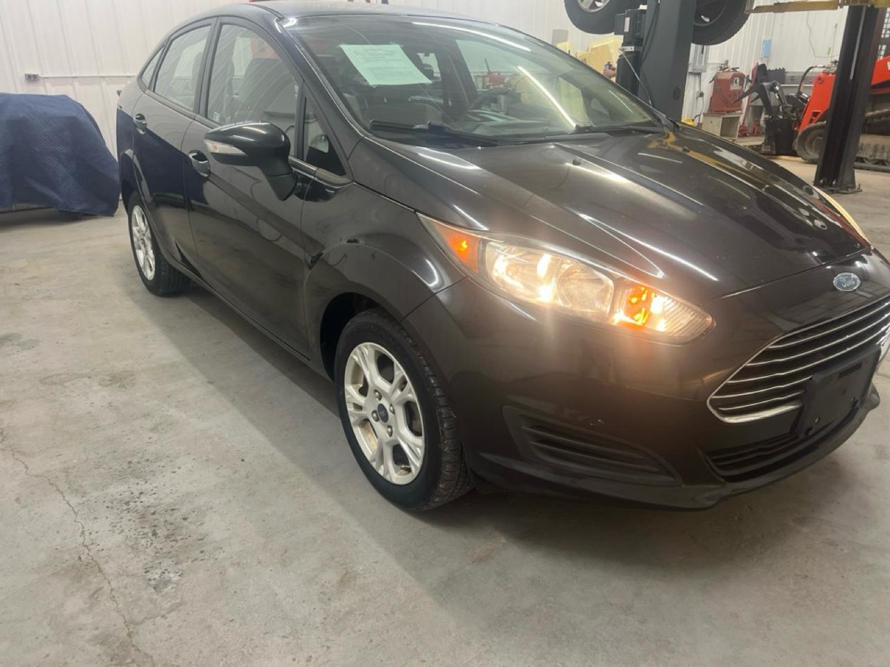 Ford Fiesta 4dr Sdn SE 2014
