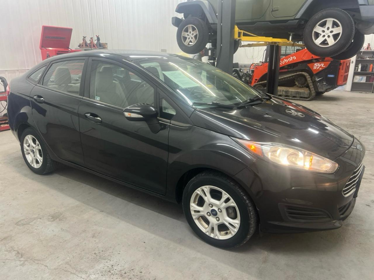 Ford Fiesta 4dr Sdn SE 2014