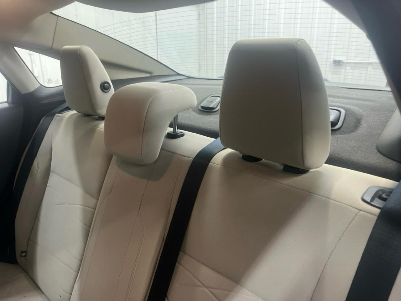 Ford Fiesta 4dr Sdn SE 2014