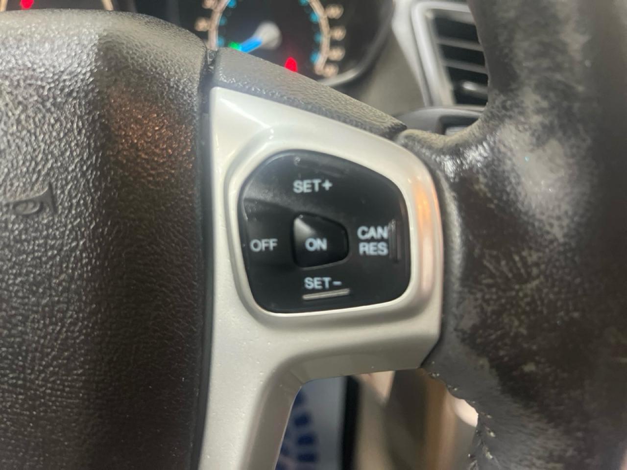 Ford Fiesta 4dr Sdn SE 2014