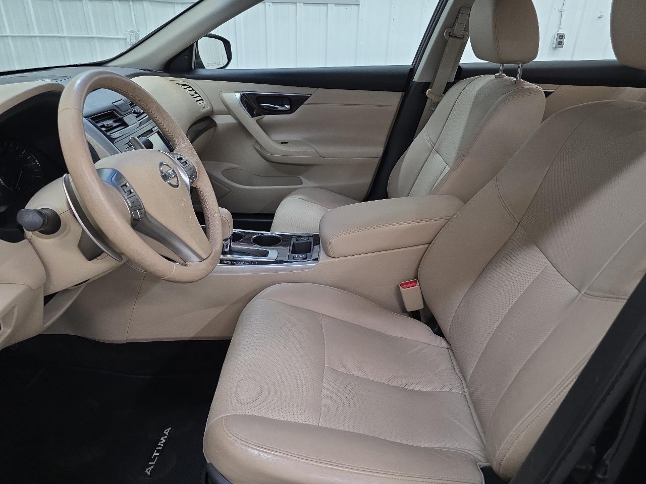 Nissan Altima 4dr Sdn V6 3.5 SL *Ltd Avail* 2015