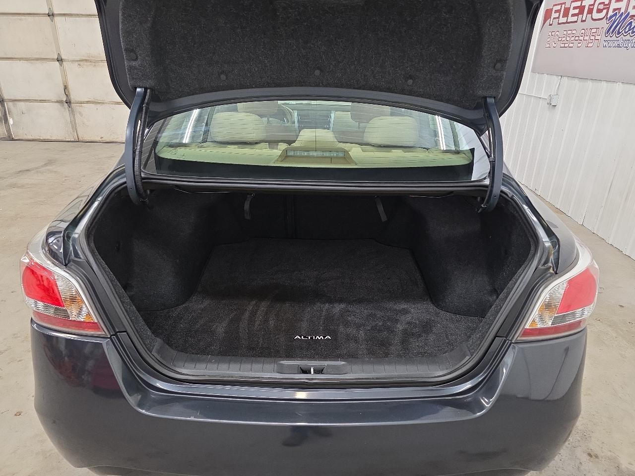 Nissan Altima 4dr Sdn V6 3.5 SL *Ltd Avail* 2015