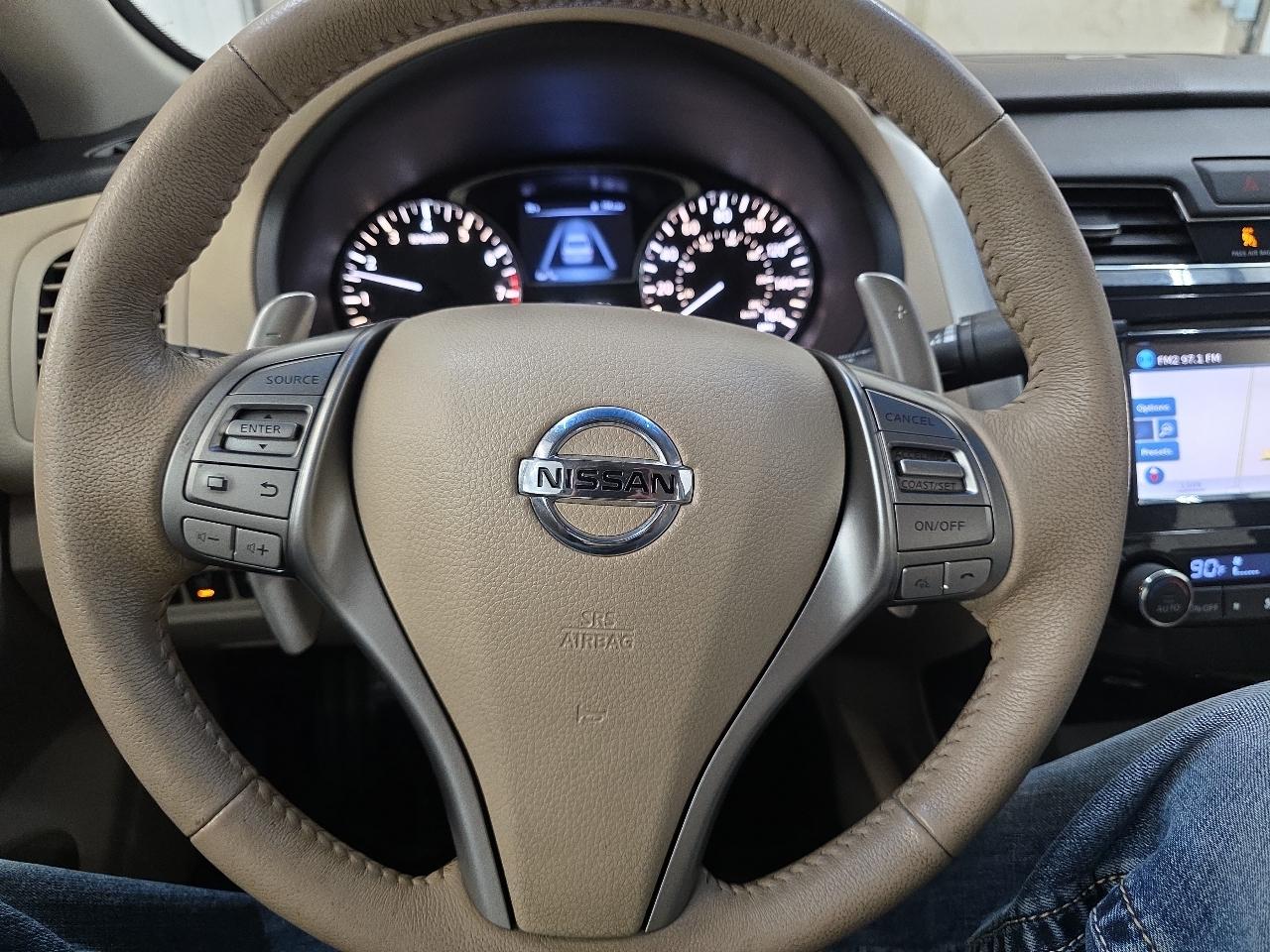 Nissan Altima 4dr Sdn V6 3.5 SL *Ltd Avail* 2015