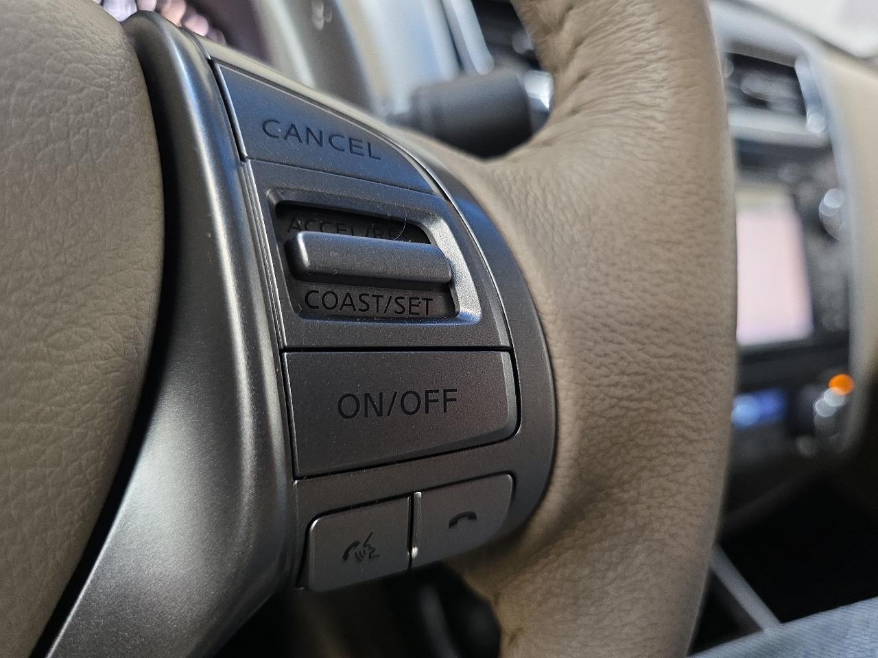 Nissan Altima 4dr Sdn V6 3.5 SL *Ltd Avail* 2015