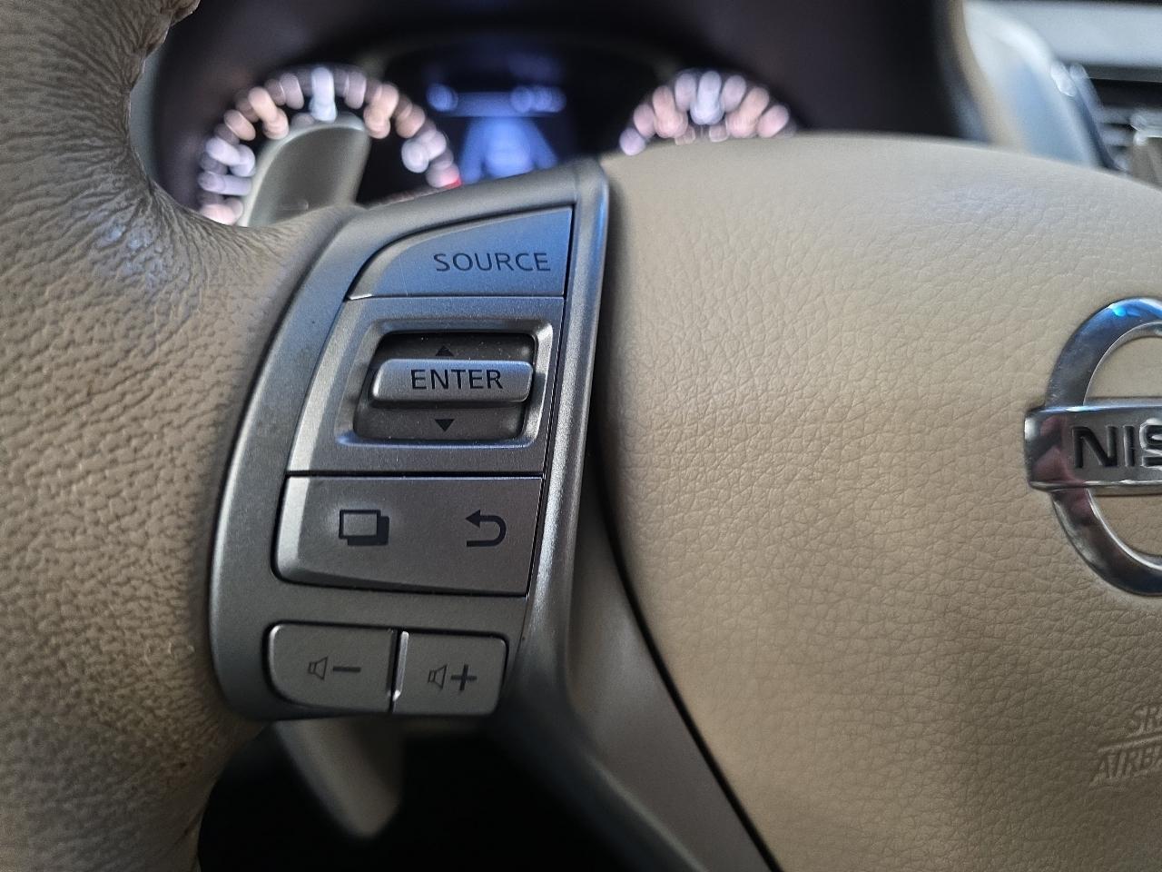 Nissan Altima 4dr Sdn V6 3.5 SL *Ltd Avail* 2015