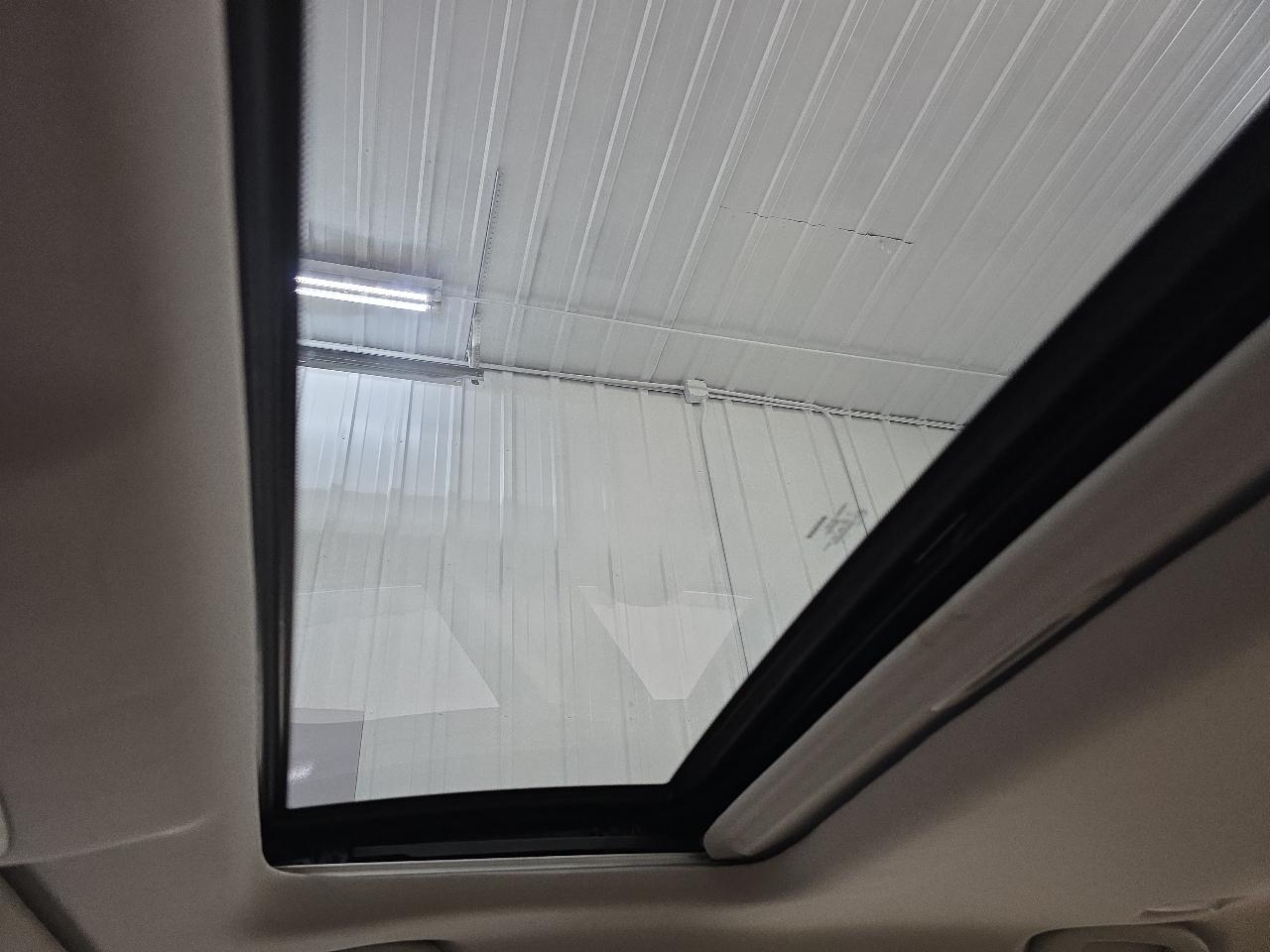 Nissan Altima 4dr Sdn V6 3.5 SL *Ltd Avail* 2015