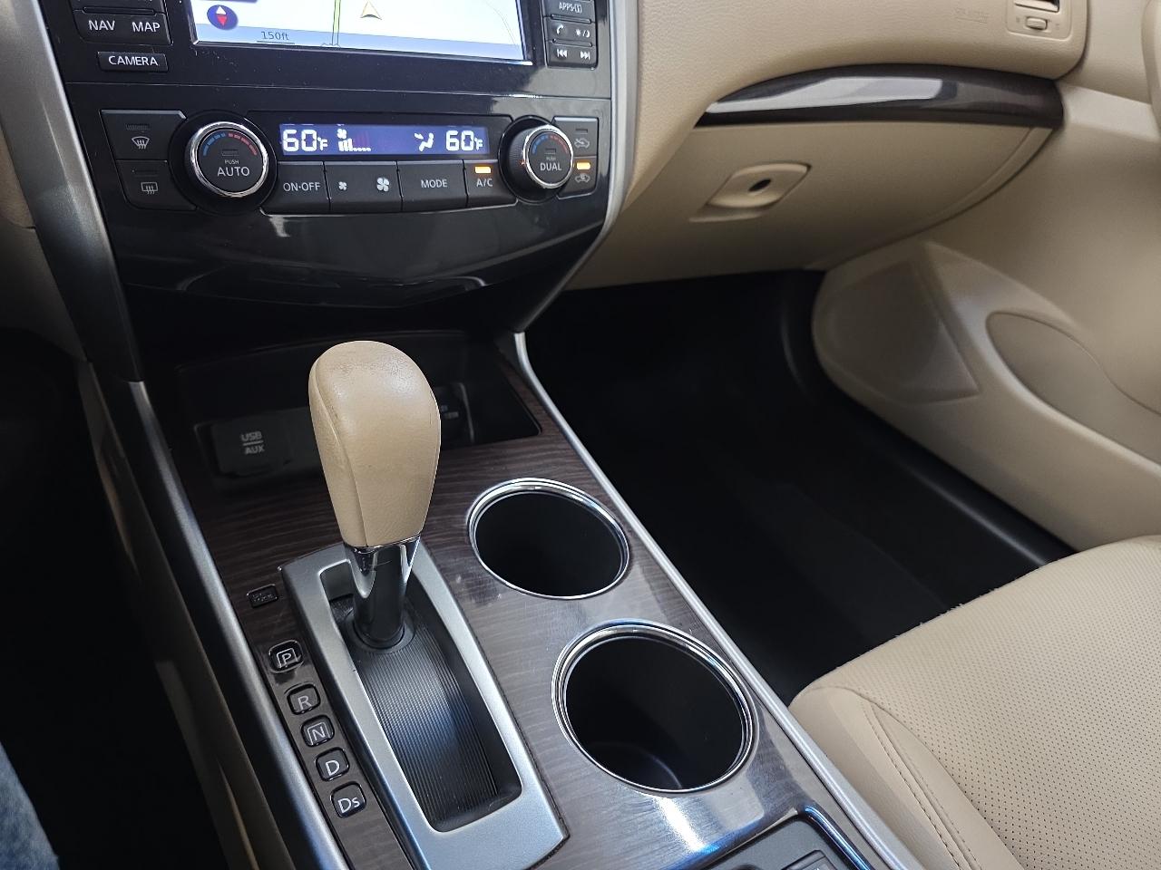 Nissan Altima 4dr Sdn V6 3.5 SL *Ltd Avail* 2015