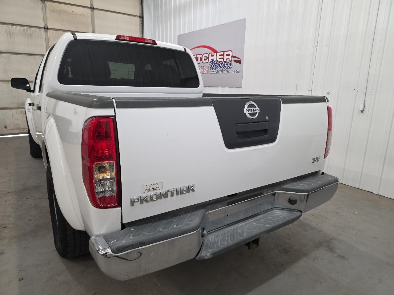 Nissan Frontier 2WD Crew Cab SWB Auto SV 2011