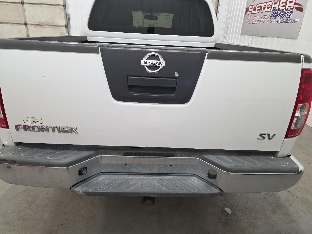 Nissan Frontier 2WD Crew Cab SWB Auto SV 2011