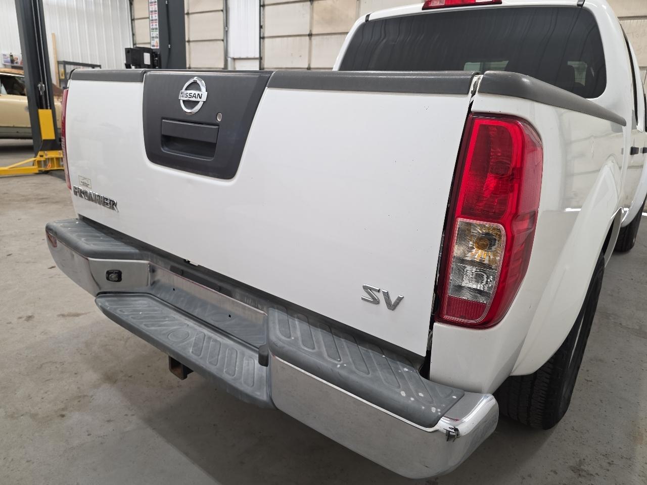 Nissan Frontier 2WD Crew Cab SWB Auto SV 2011
