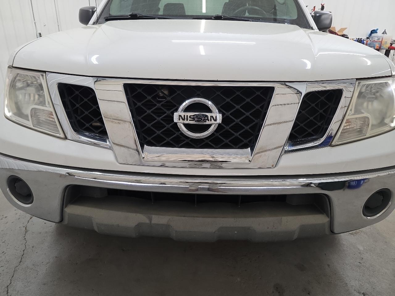 Nissan Frontier 2WD Crew Cab SWB Auto SV 2011