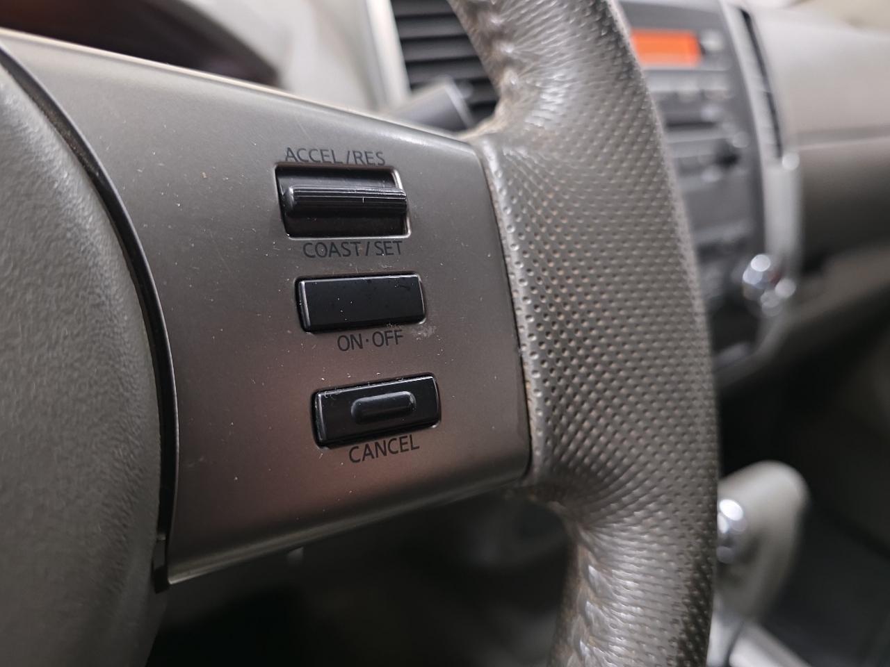 Nissan Frontier 2WD Crew Cab SWB Auto SV 2011