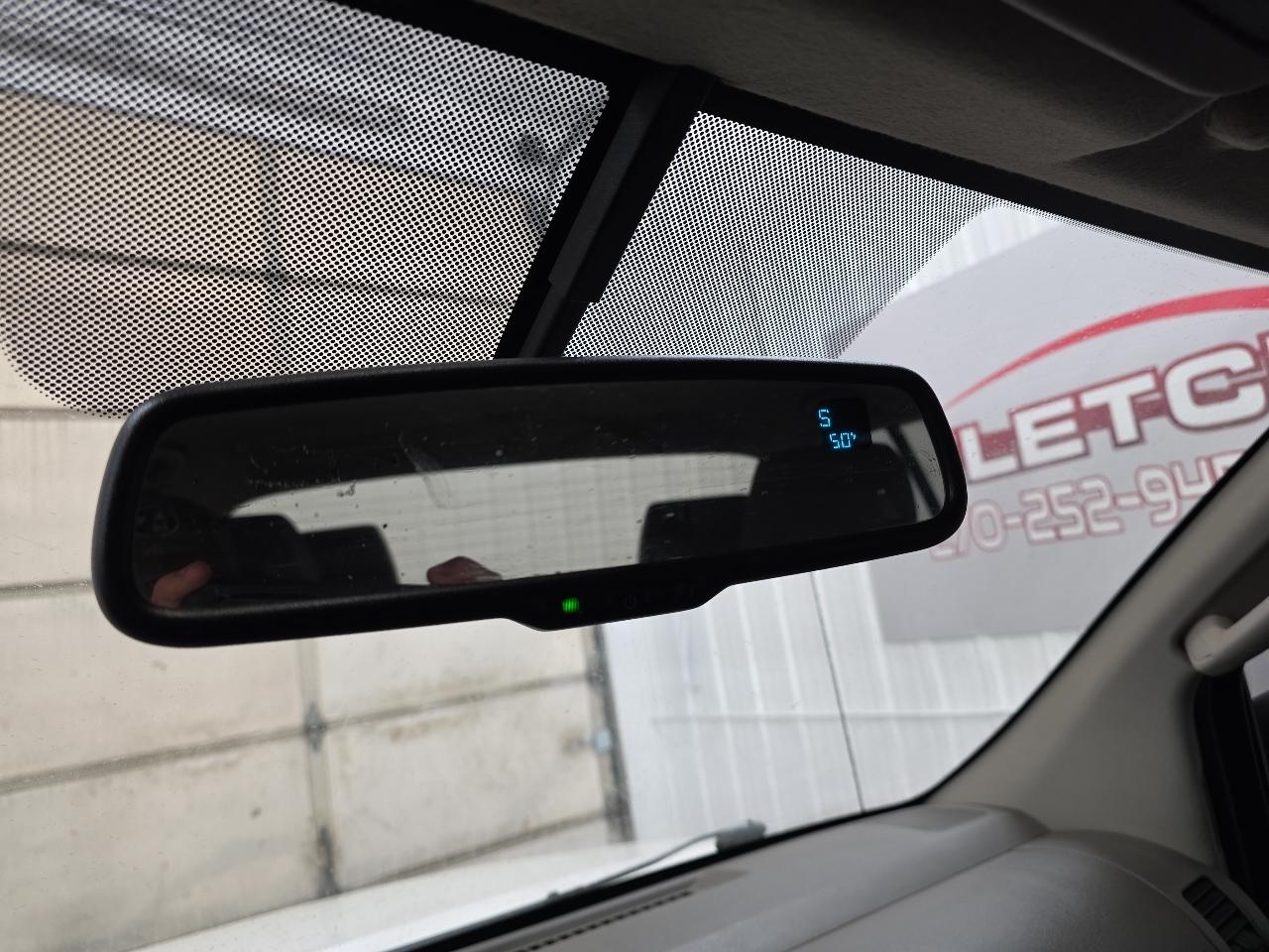 Nissan Frontier 2WD Crew Cab SWB Auto SV 2011