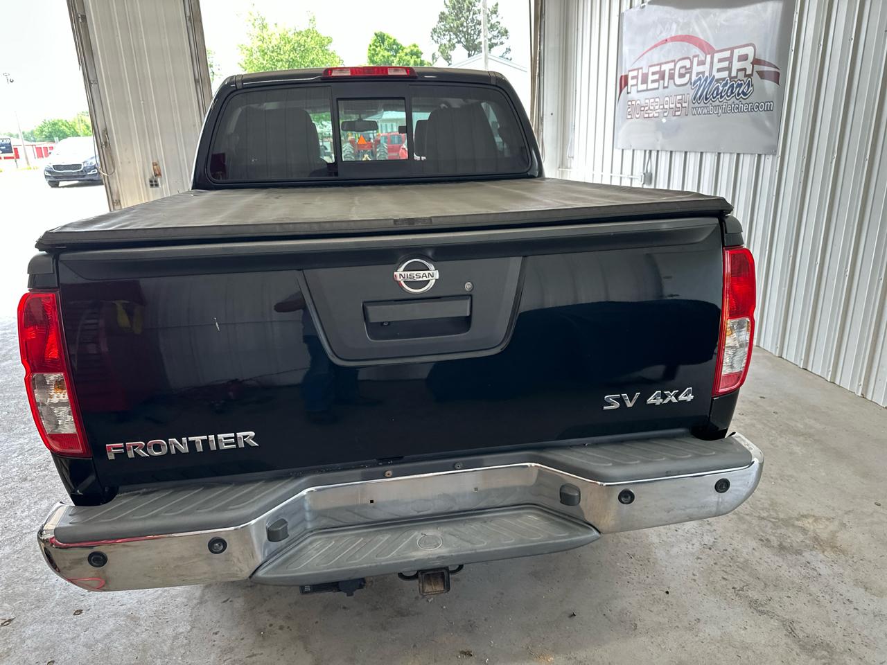Nissan Frontier 4WD Crew Cab SWB Auto SV 2015