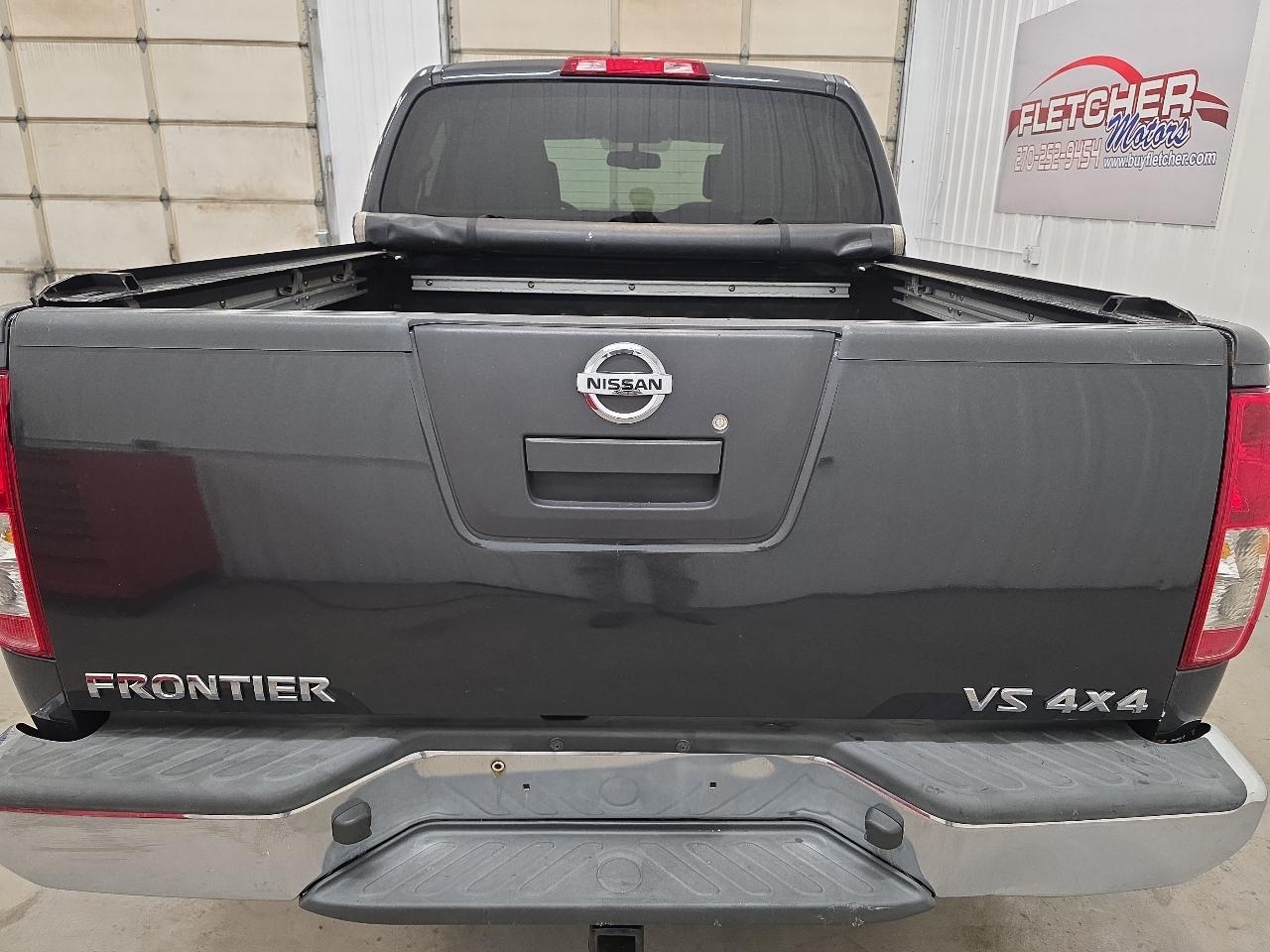 Nissan Frontier 4WD Crew Cab SWB Auto SV 2012