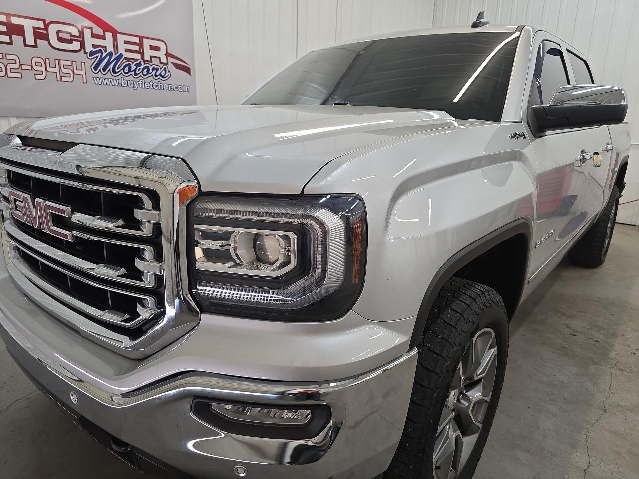 GMC Sierra 1500 4WD Crew Cab 143.5" SLT 2018