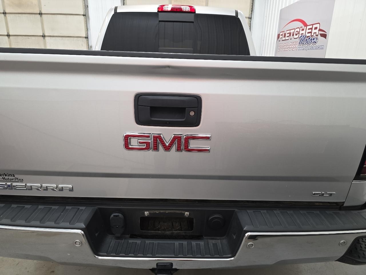 GMC Sierra 1500 4WD Crew Cab 143.5" SLT 2018