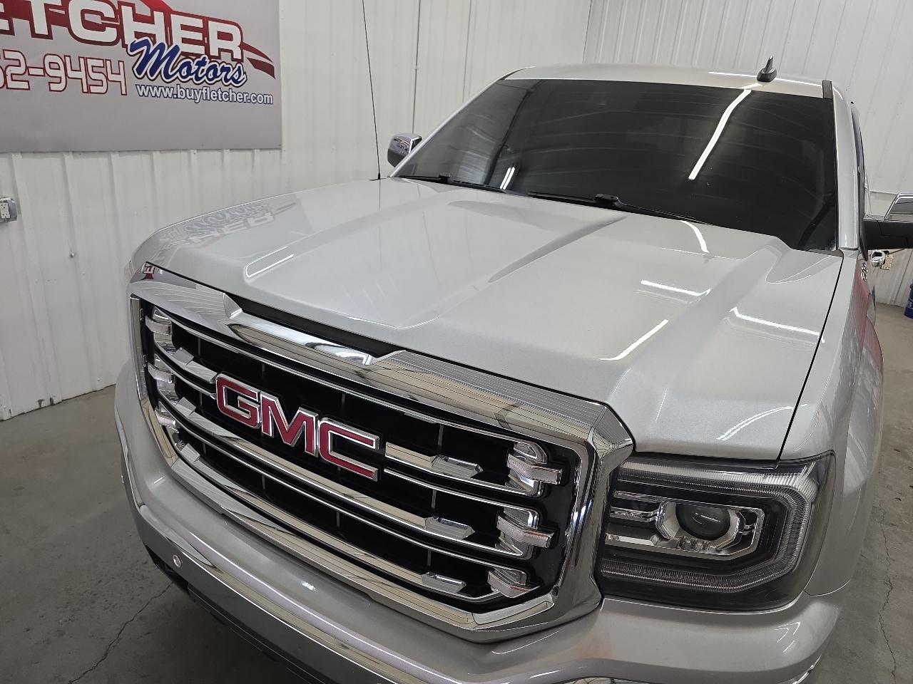 GMC Sierra 1500 4WD Crew Cab 143.5" SLT 2018