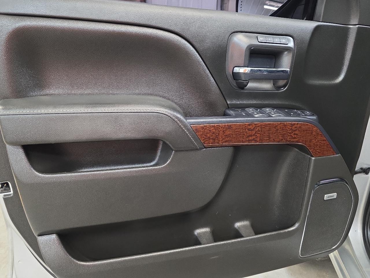 GMC Sierra 1500 4WD Crew Cab 143.5" SLT 2018