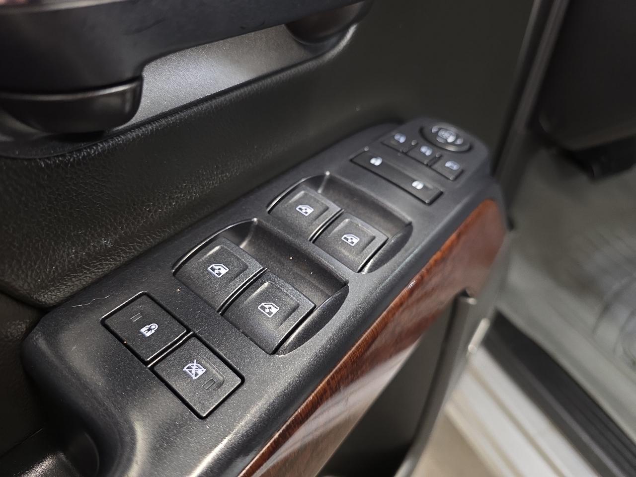 GMC Sierra 1500 4WD Crew Cab 143.5" SLT 2018