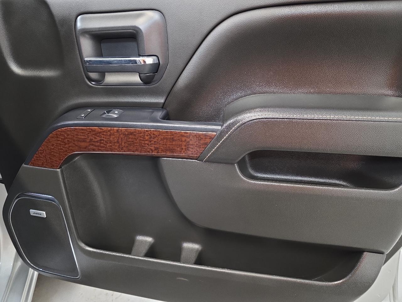 GMC Sierra 1500 4WD Crew Cab 143.5" SLT 2018