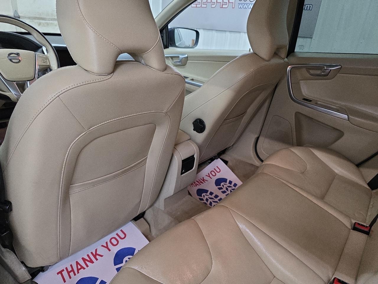 Volvo XC60 2015.5 AWD 4dr T6 2015