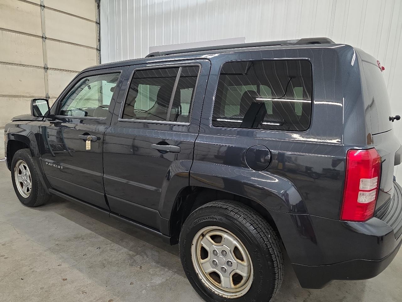 Jeep Patriot FWD 4dr Sport 2014
