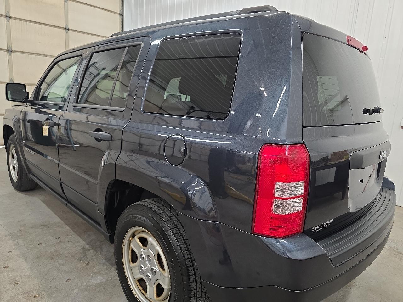 Jeep Patriot FWD 4dr Sport 2014