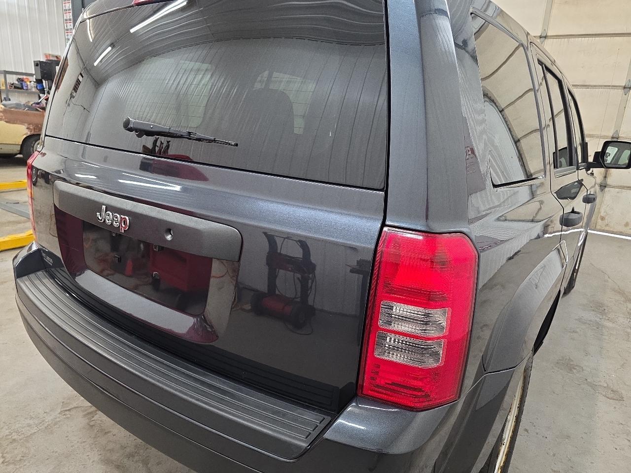 Jeep Patriot FWD 4dr Sport 2014