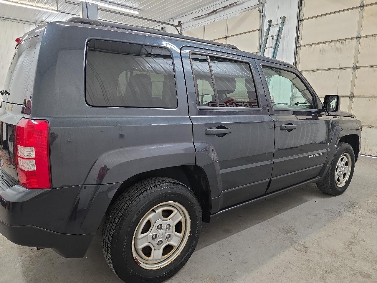 Jeep Patriot FWD 4dr Sport 2014