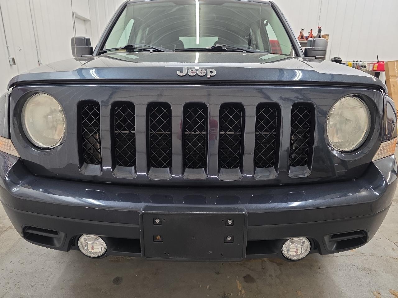 Jeep Patriot FWD 4dr Sport 2014