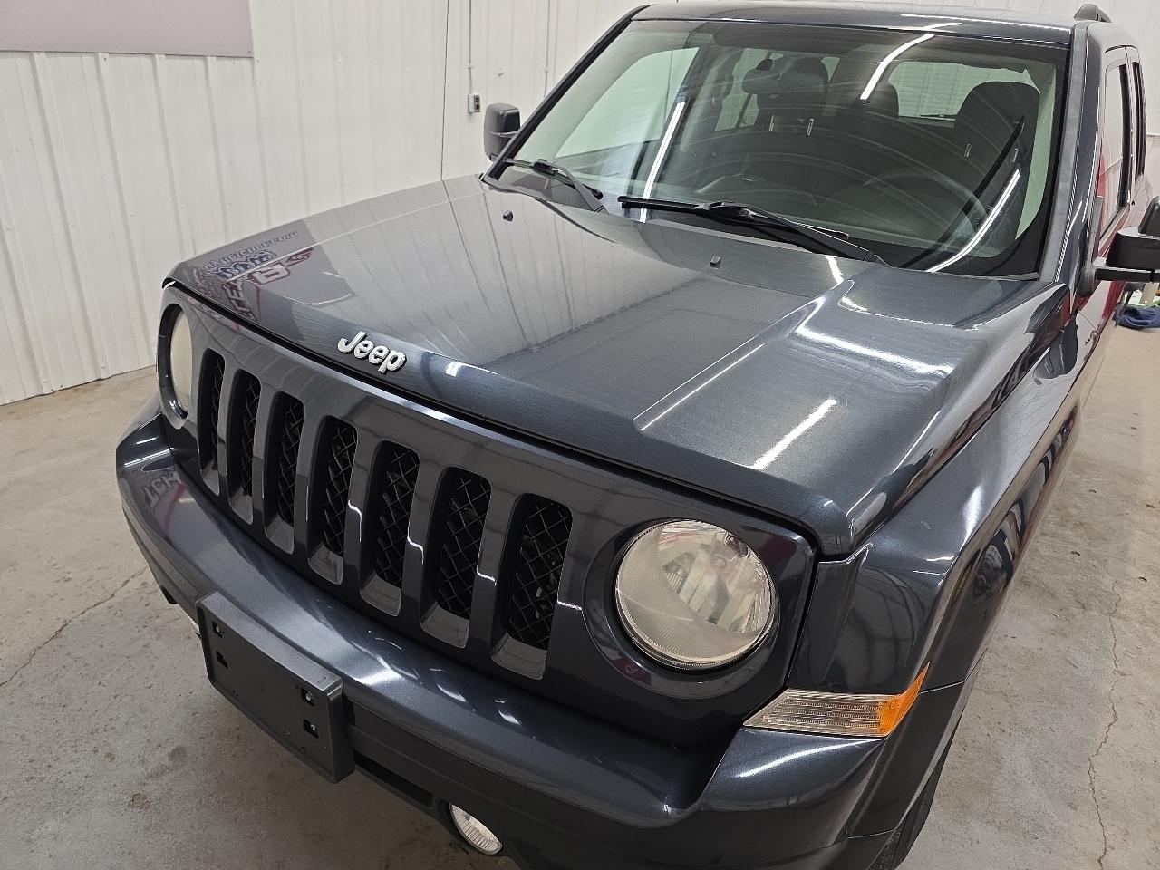 Jeep Patriot FWD 4dr Sport 2014
