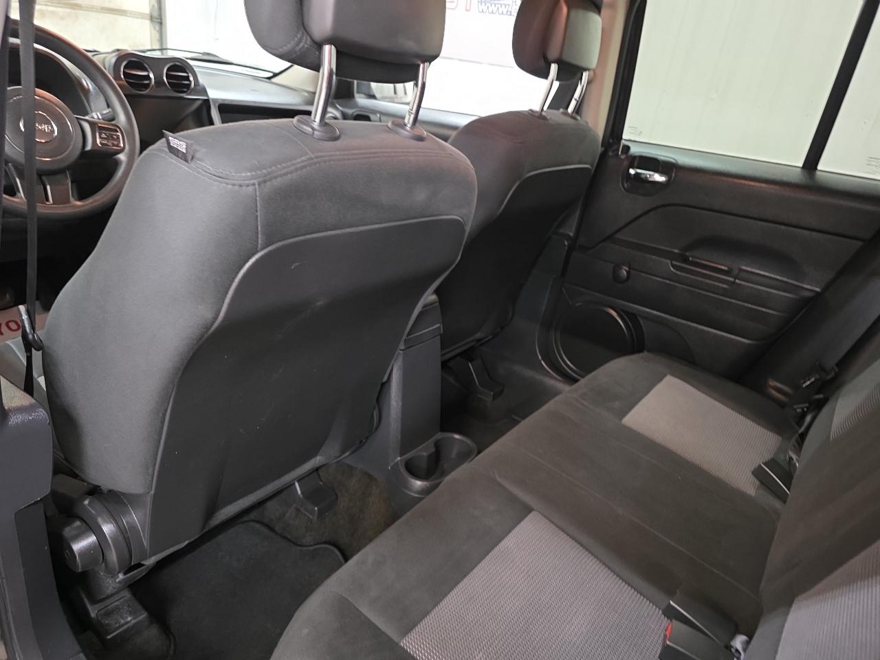 Jeep Patriot FWD 4dr Sport 2014