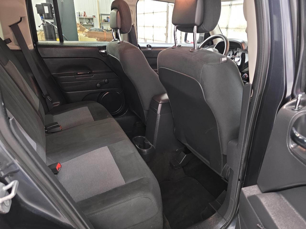 Jeep Patriot FWD 4dr Sport 2014