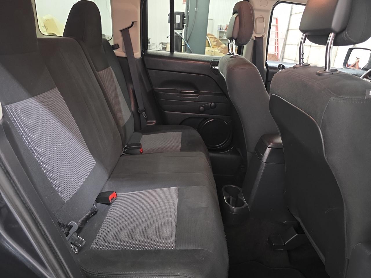 Jeep Patriot FWD 4dr Sport 2014