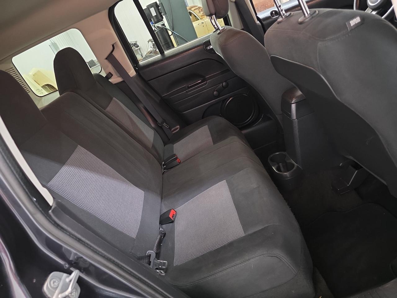 Jeep Patriot FWD 4dr Sport 2014