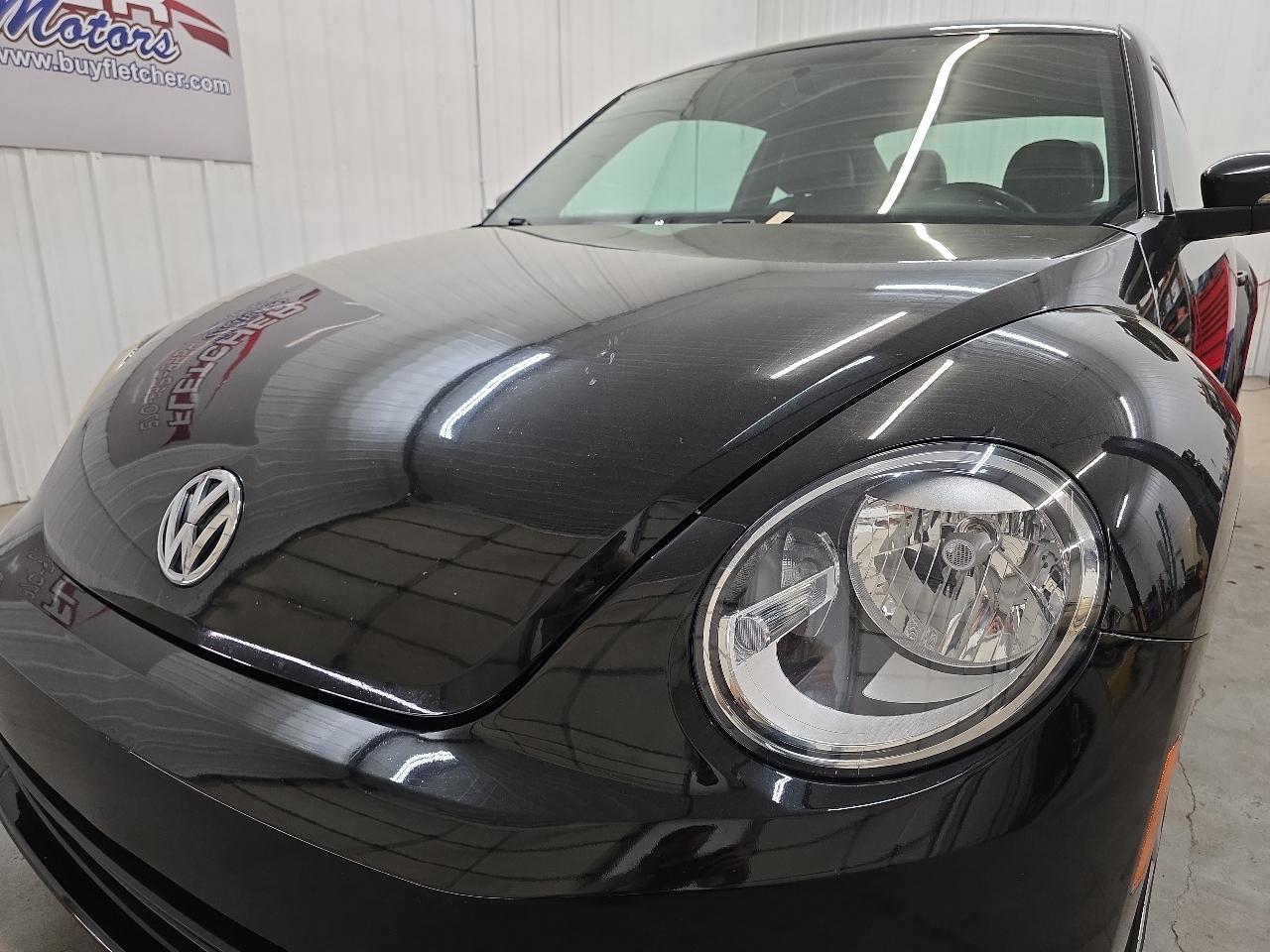 Volkswagen Beetle 2dr Cpe Auto 2.5L 2012