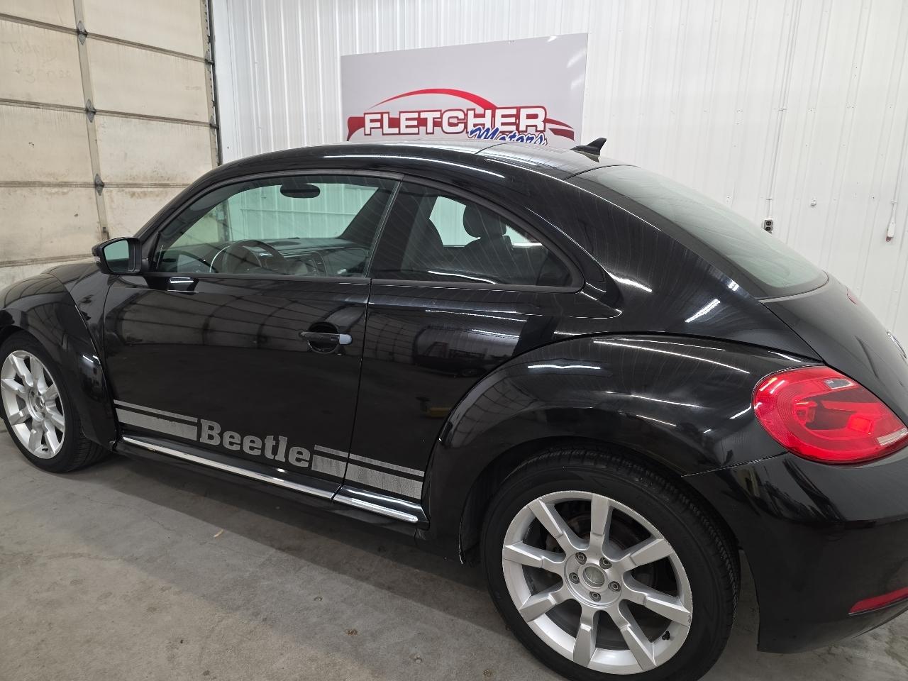 Volkswagen Beetle 2dr Cpe Auto 2.5L 2012