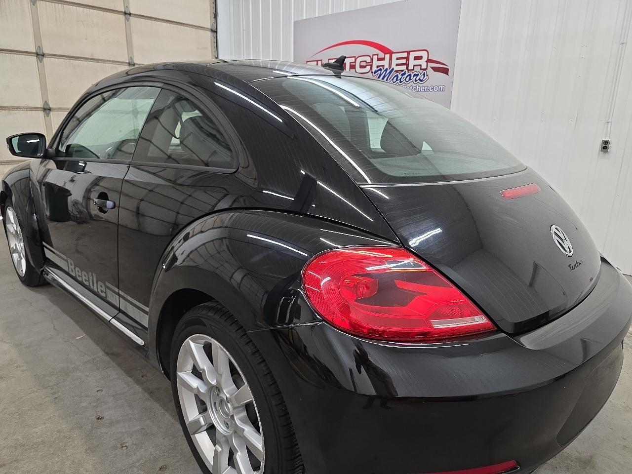 Volkswagen Beetle 2dr Cpe Auto 2.5L 2012